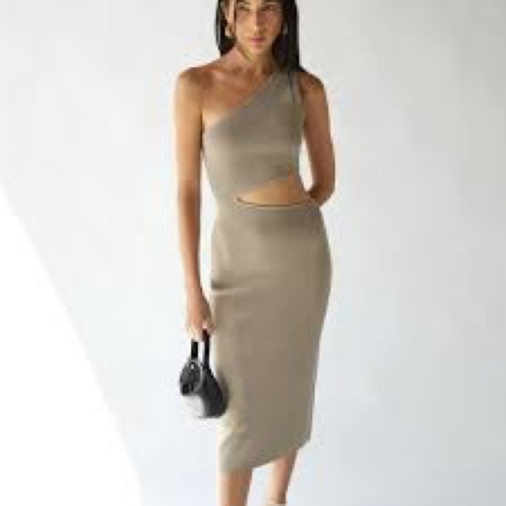 Oak + Fort One-Shoulder Knit Midi Dress with Cutout in the color Brindle S